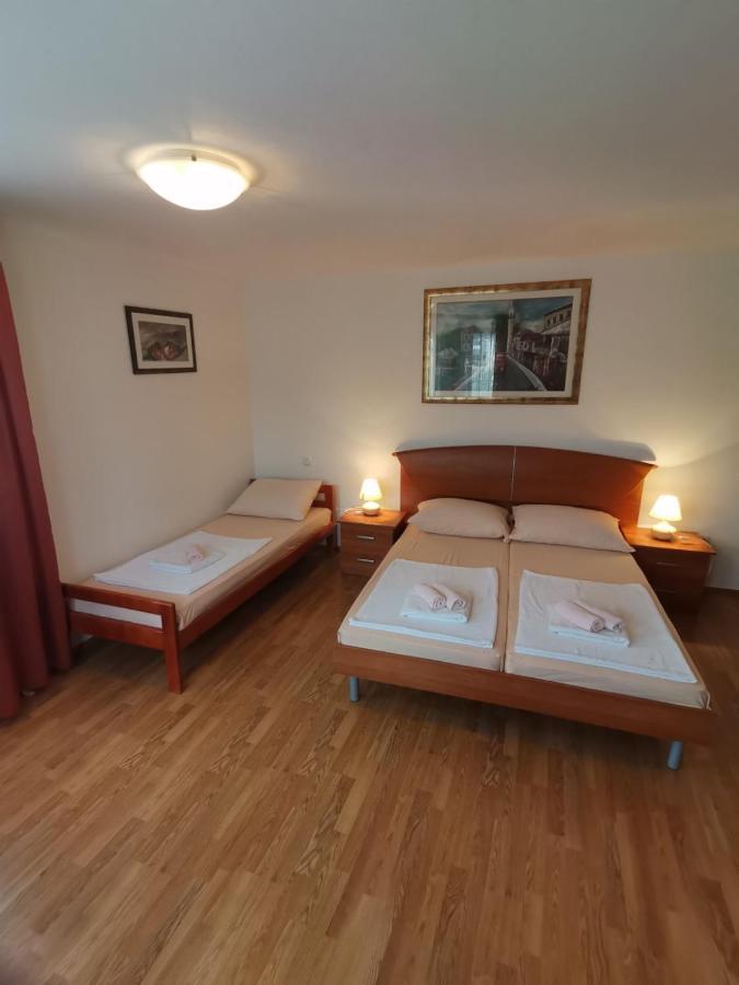 Apartments Stari Most Mostar Bagian luar foto